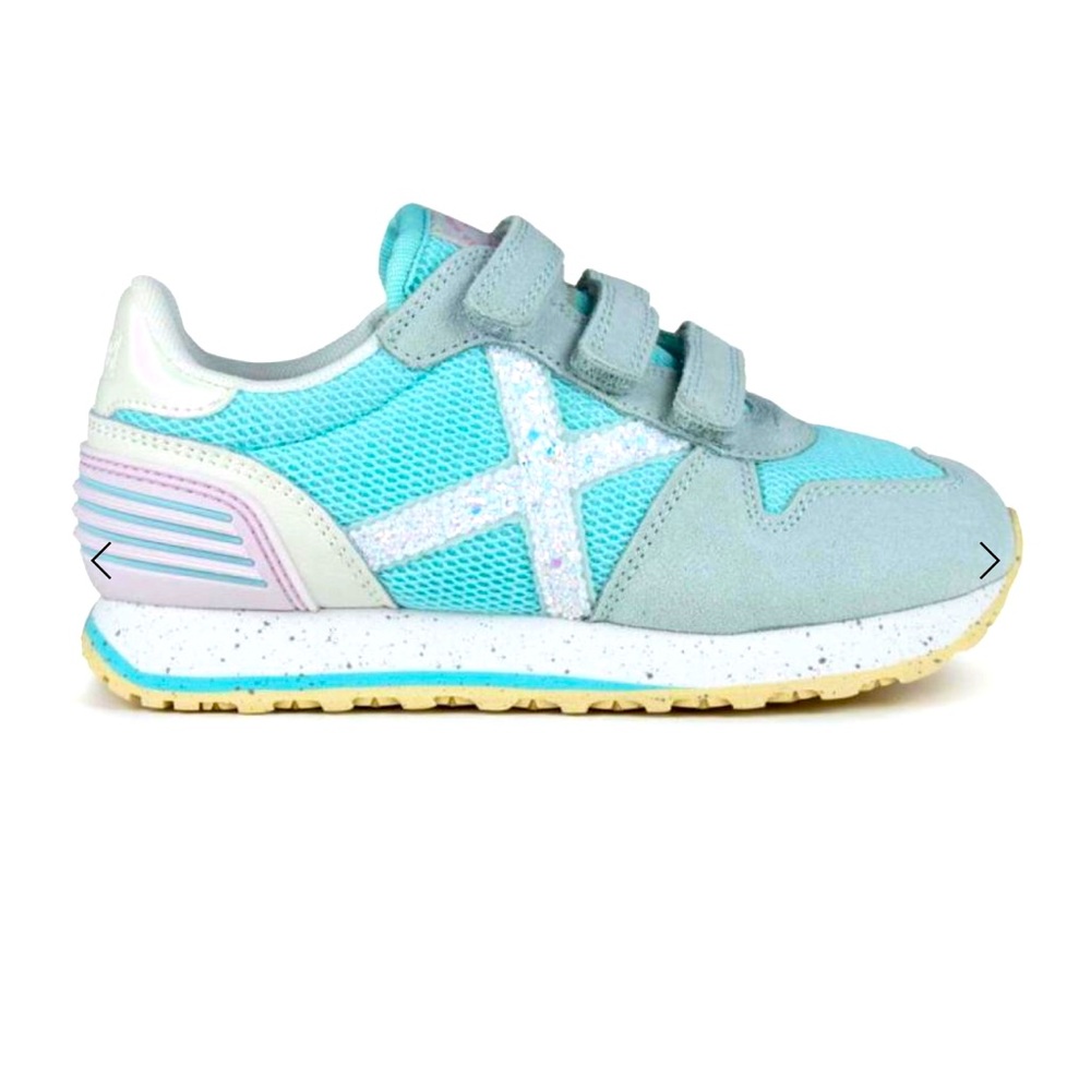 Munich girls shoes size 13